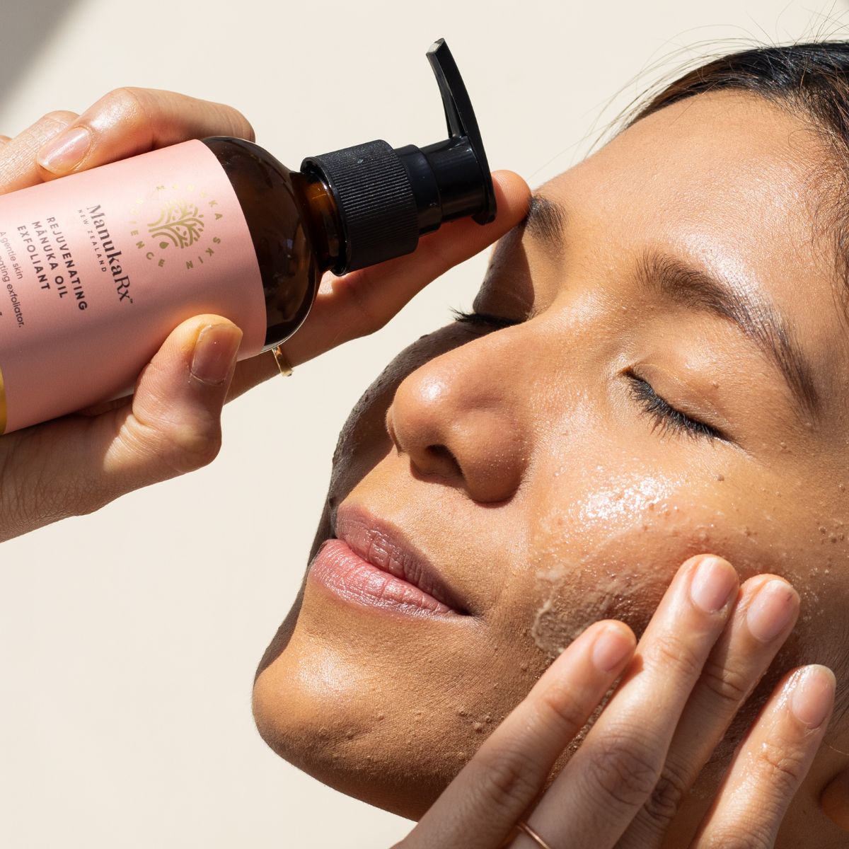 Rejuvenating Mānuka Oil Exfoliant